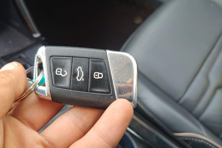 Used Volkswagen Passat New Energy 2020 430 PHEV Hybrid Elite Edition China VI Standard Vehicle Key