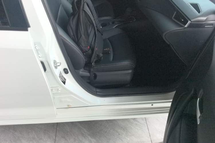 Used Toyota Corolla 2019 1.2T S-CVT GL-i Elite Edition Right Front Seat