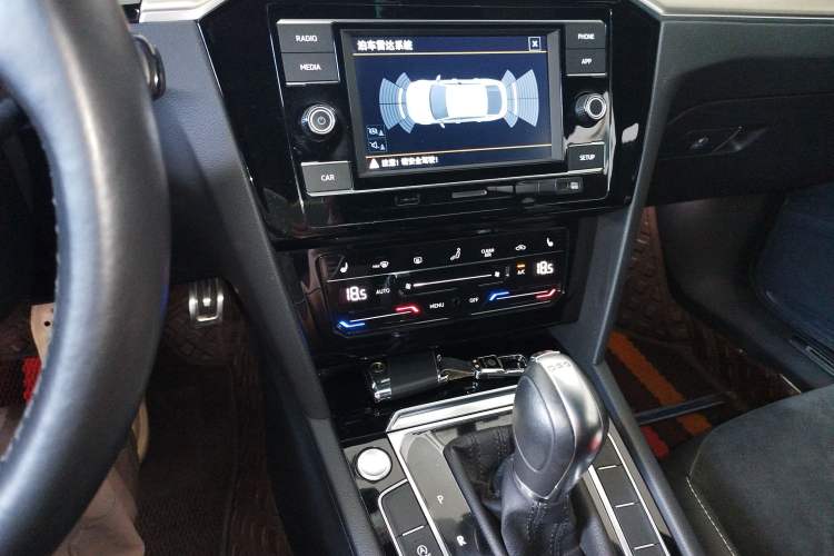 Used Volkswagen FAW-Volkswagen CC 2020 330TSI Huayan Edition China VI Standard Audio And AC Panel