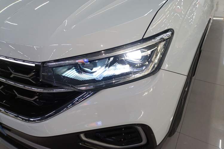 Used Volkswagen Tayron 2023 330TSI Two-Wheel-Drive Luxury Plus Advanced Version
