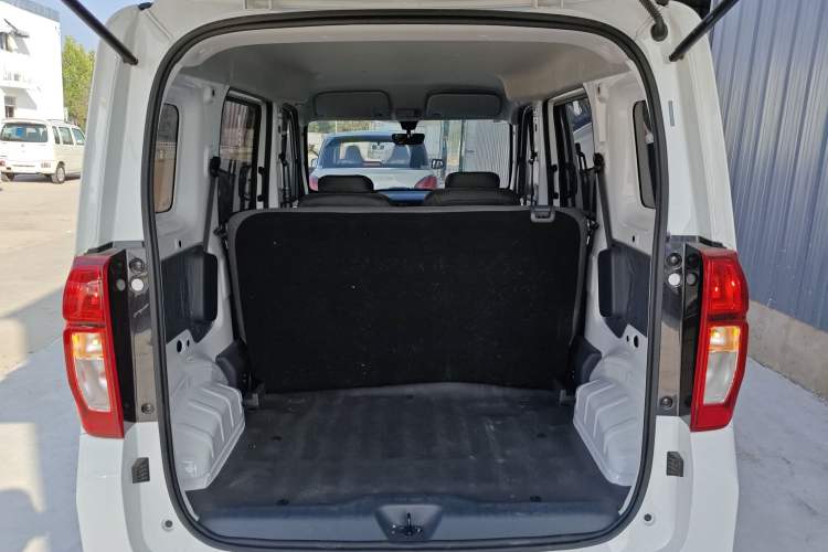 Used Wuling Zhiguang New Energy 2025 Standard Model