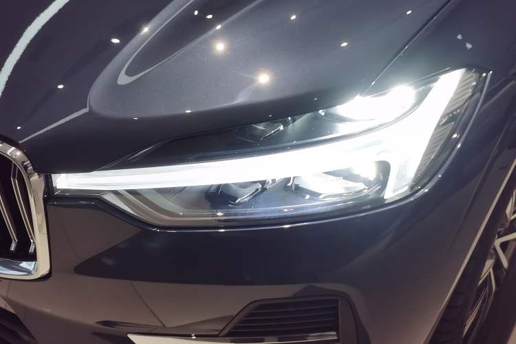 Used Volvo XC60 2023 B5 4x4 Smart Luxury Edition