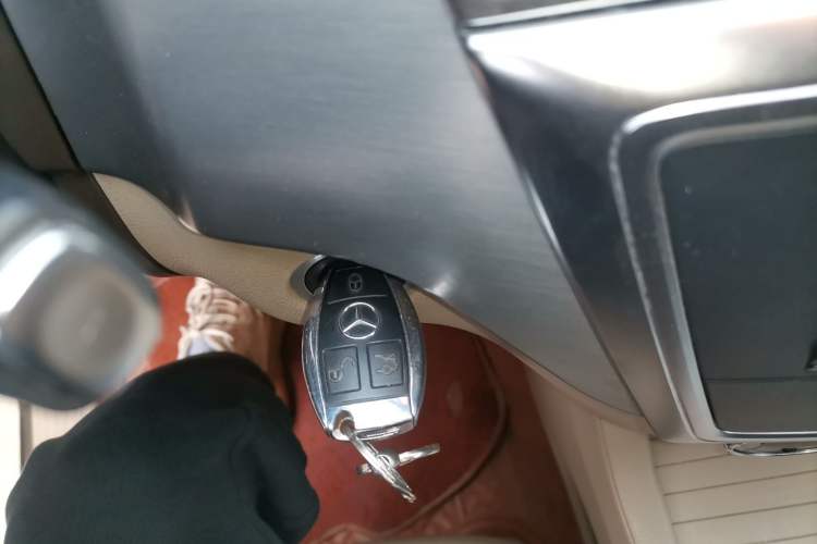 Used Mercedes-Benz M-Class 2015 ML 320 4MATIC