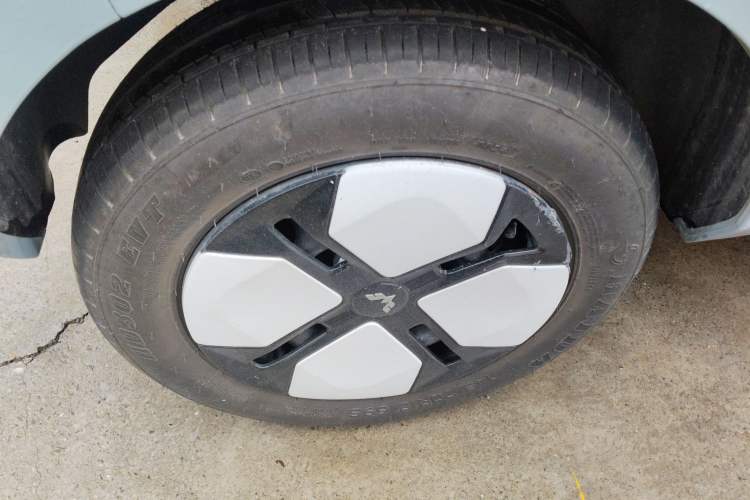 Used Wuling Hongguang MINIEV 2020 Enjoy Edition Lithium-Ion Battery Exterior 5