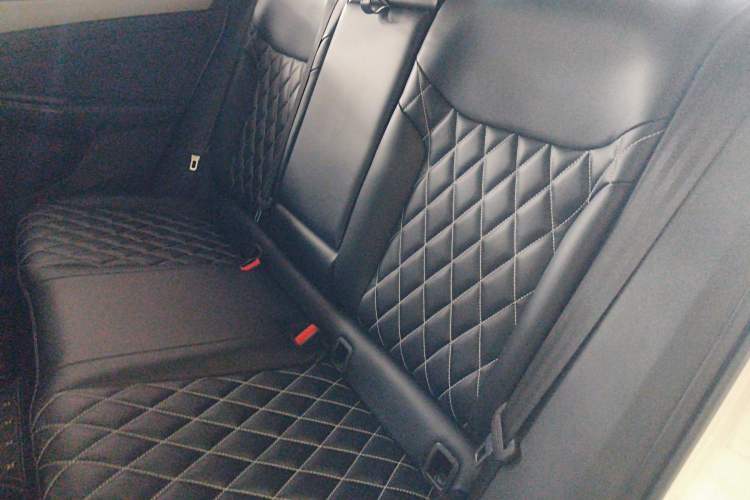 Used Jetta VS7 2022 280TSI Automatic Trend Edition Left Rear Seat