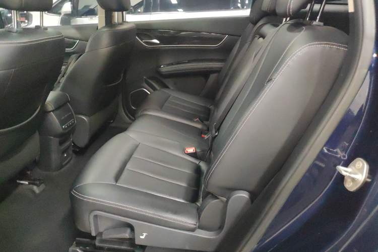 Used BYD Song MAX 2019 1.5T Automatic Smart Connect ZhiLian RuiDong Model 7 Seats China V Emission Standard
