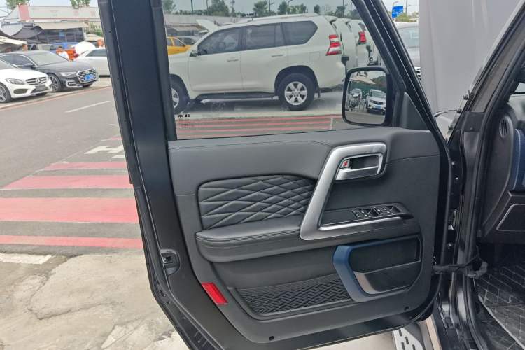 Used BAIC Off-Road BJ40 2021 2.0D Automatic Four-Wheel Drive Blade Hero Edition Adventurer Type