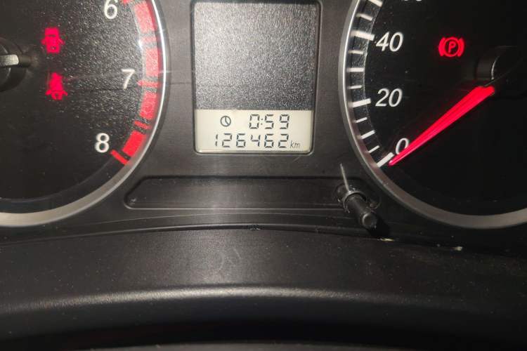 Used Haval H5 Classic 2013 Zhizun Edition 2.0L Manual Two-Wheel Drive Entry-Level Model