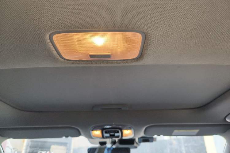 Used Hyundai Elantra 2021 1.5L CVT LUX Prestige Edition
