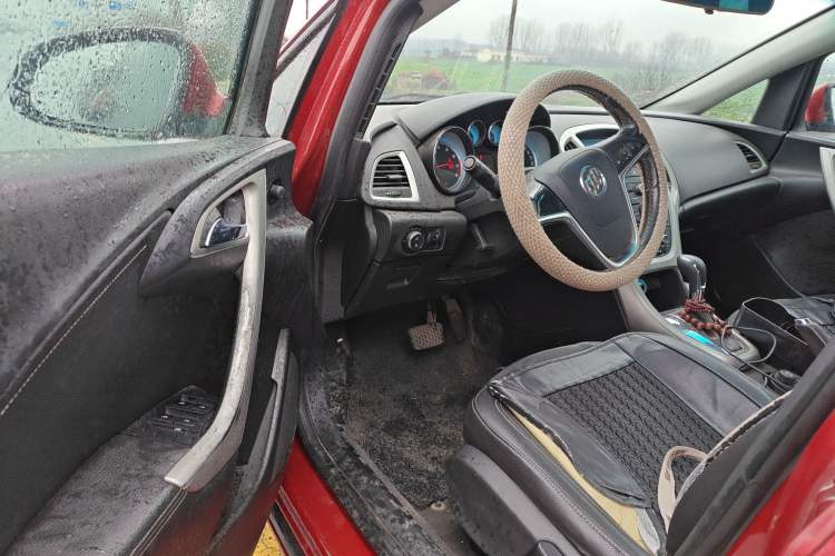 Used Buick GT 2012 XT 1.6L Automatic Fashion Edition
