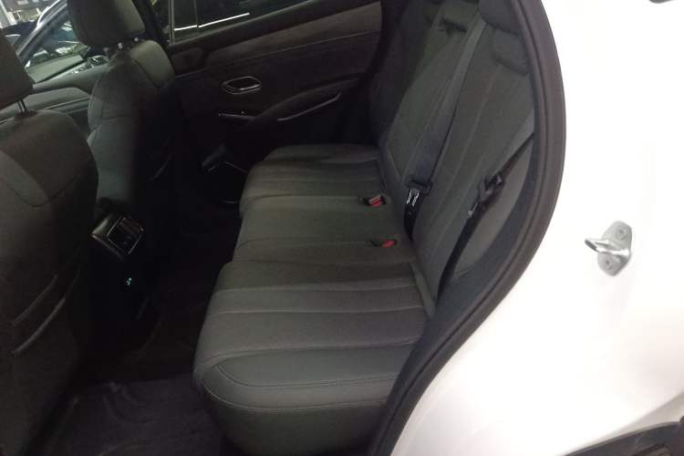 Used BYD Song L DM-i 2025 Intelligent Driving Version 112 km Leading Trim Left Rear Seat