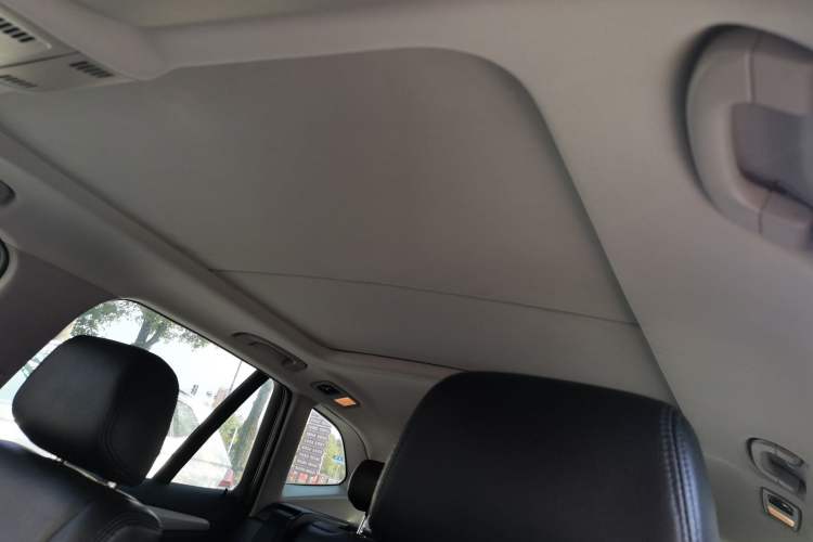 Used BMW X1 2014 sDrive18i Fashion Model
