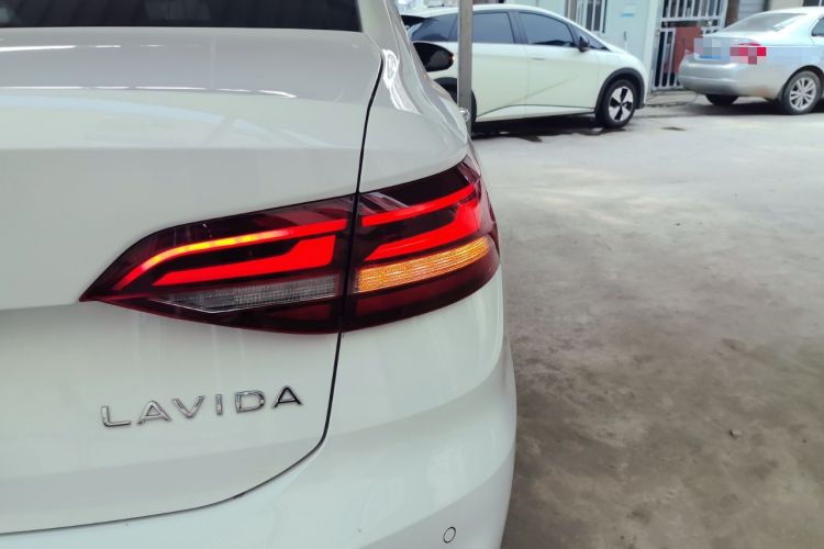 Used Volkswagen Lavida 2024 1.5L Automatic Starry Sky 5 Million Edition
