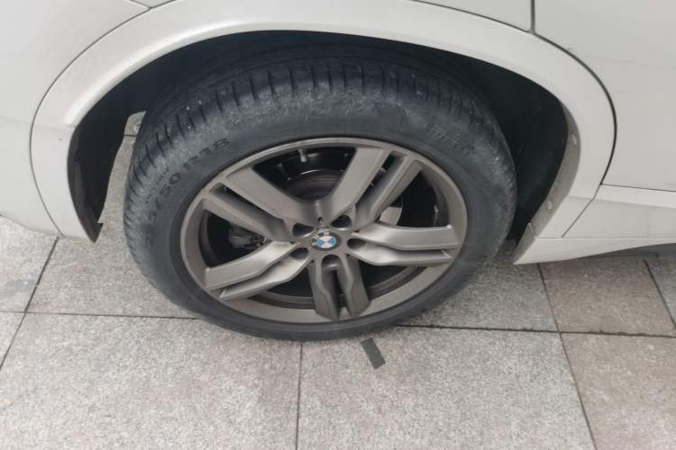 Used BMW X2 2021 sDrive25i Leading Model M Sport Package Right Rear Wheel Hub