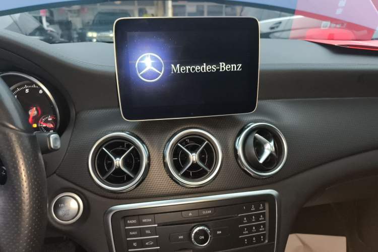 Used Mercedes-Benz GLA 2017 GLA 200 Fashion Model