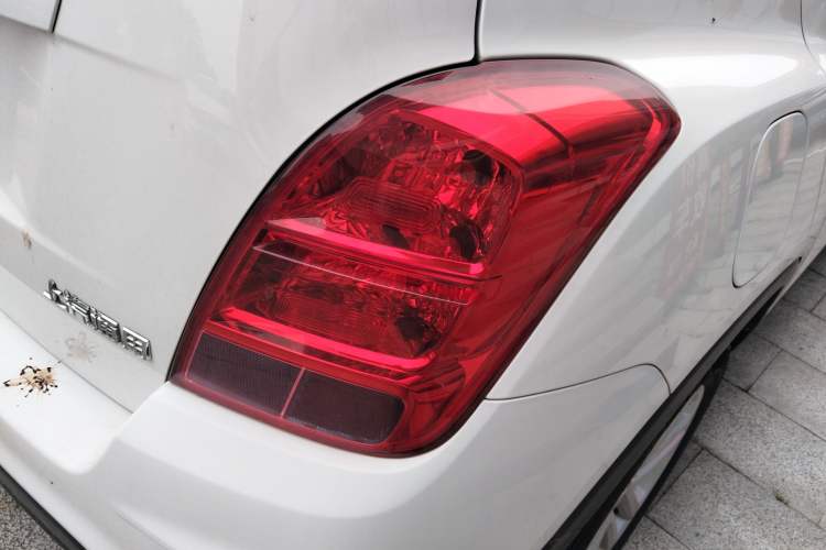 Used Chevrolet Trax 2018 330T Automatic Two-Wheel Drive Elite Model Right Rear Taillight