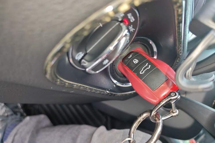 Used Porsche Macan 2014 Macan S 3.0T Vehicle Key