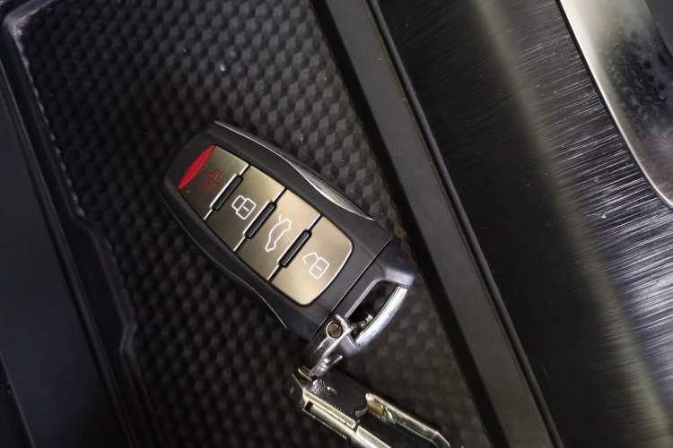 Used Haval H6 2023 National Trend Edition 1.5T Automatic Urban Version Vehicle Key