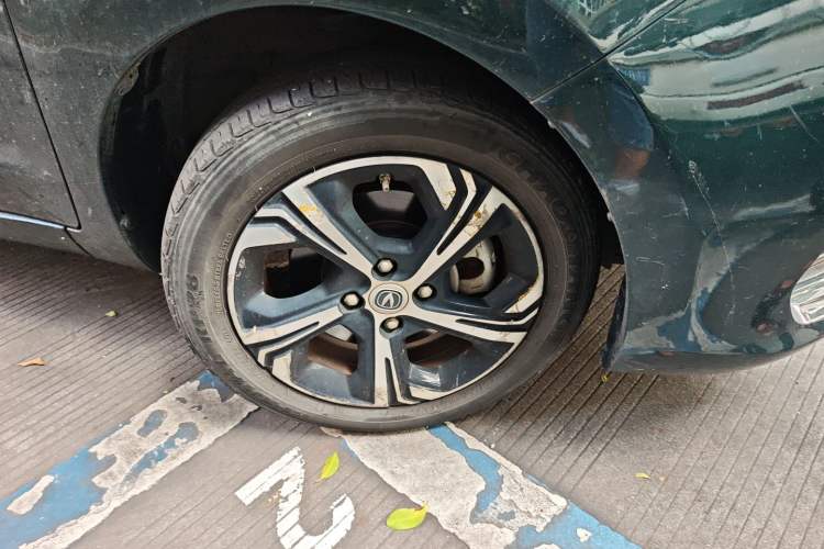 Used CHANGAN Benni E-Star 2020 Heartbeat Edition NMC Lithium Right Front Wheel Hub