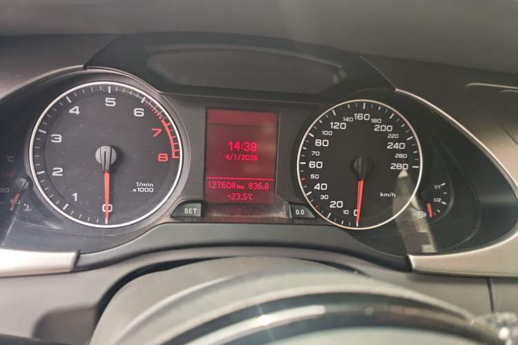 Used Audi A4L 2011 2.0 TFSI Comfort Model