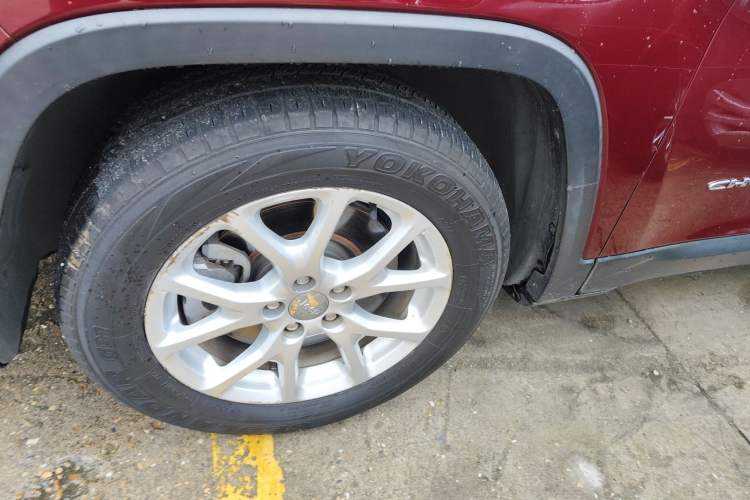 Used Jeep Cherokee 2016 2.4L Leading Edition
