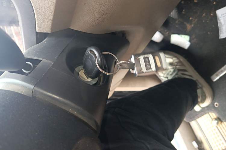 Used Wuling Hongguang 2010 1.2L Standard Version China IV Vehicle Key