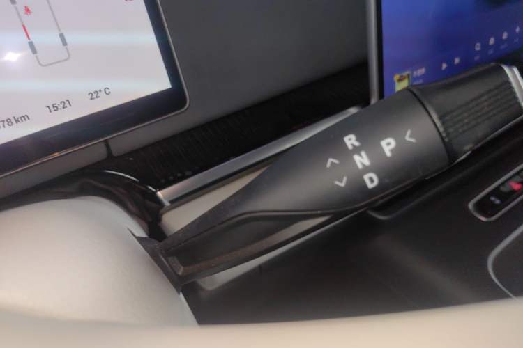 Used VOYAH Dream 2025 PHEV Four-Wheel-Drive Flagship Kunpeng Edition Gear Lever