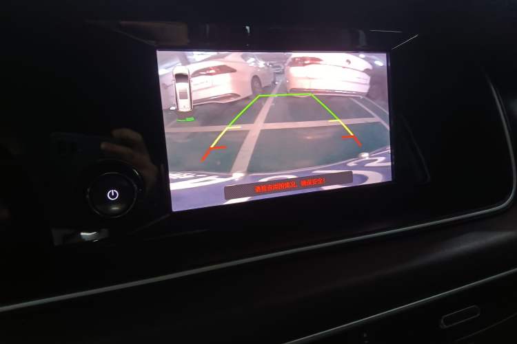 Used GAC Trumpchi M6 2019 270T Automatic Luxury Edition (7-seater) China V Standard Audio And AC Panel