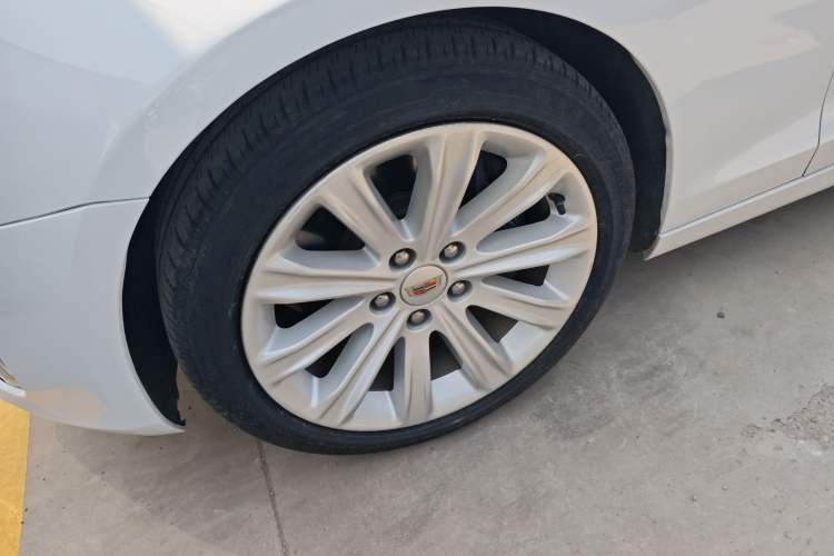 Used Cadillac ATS-L 2017 28T Tech Edition Left Front Wheel Hub