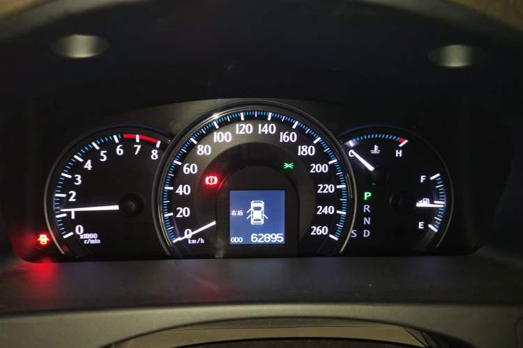 Used Toyota Crown 2012 2.5L Royal Leather Edition
