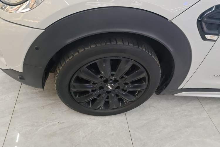 Used MINI Countryman 2022 1.5T COOPER ALL4 Connoisseur Left Front Wheel Hub