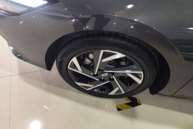 Used Hyundai Elantra 2023 1.5L CVT GLX Elite Edition
