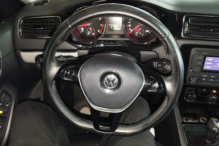 Used Volkswagen Sagitar 2016 230TSI 25th Anniversary Edition
