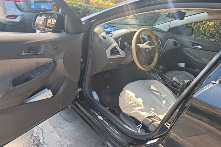 Used Chevrolet Cruze 2015 1.5L Automatic Fashion Navigation Edition
