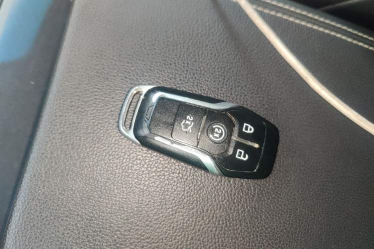 Used Ford Taurus 2017 EcoBoost 245 Fashion Edition