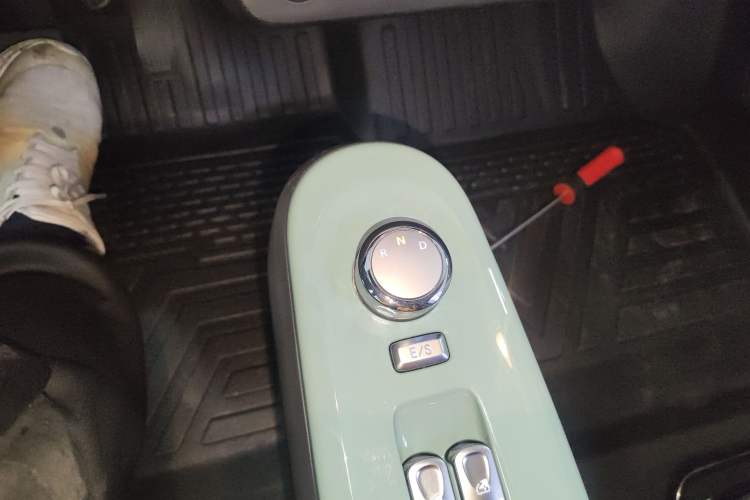 Used CHANGAN NEVO Lumin 2022 301km Honey-Sweet Version
