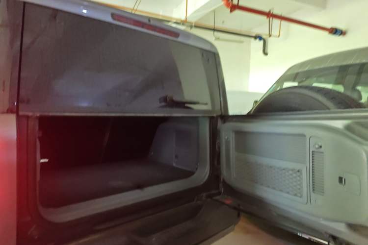 Used BAIC Off-Road BJ40 2024 2.0T All-New Urban Hunter Edition Pioneer Type
