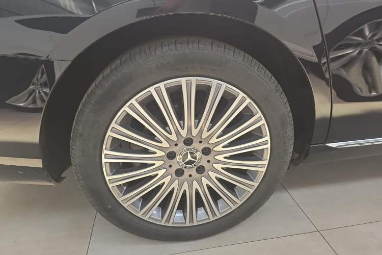 Used Mercedes-Benz E-Class 2023 Updated E 300 L Luxury Edition