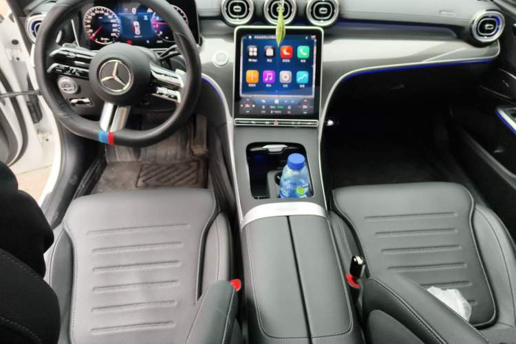 Used Mercedes-Benz C-Class 2025 Facelift C 260 L Sport Edition Center Console