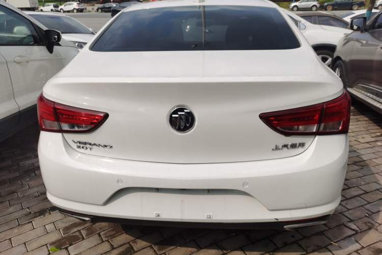 Used Buick Verano 2018 Sedan 20T Dual-Clutch Leading Model Rear