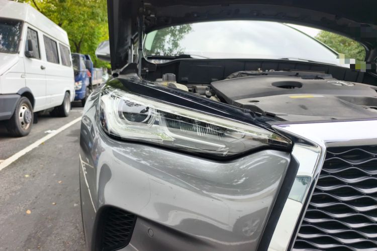 Used Infiniti QX50 2018 2.0T Two-Wheel Drive Fashion Edition