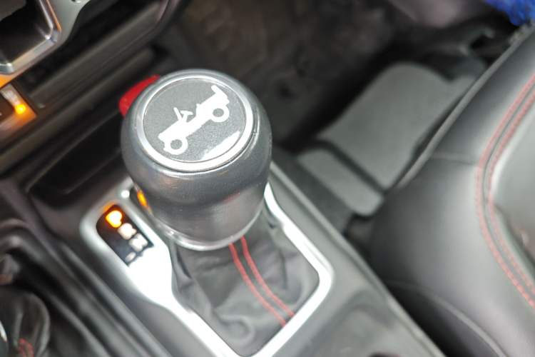 Used Jeep Wrangler 2019 2.0T Rubicon Four-Door Version China VI Emission Standard
