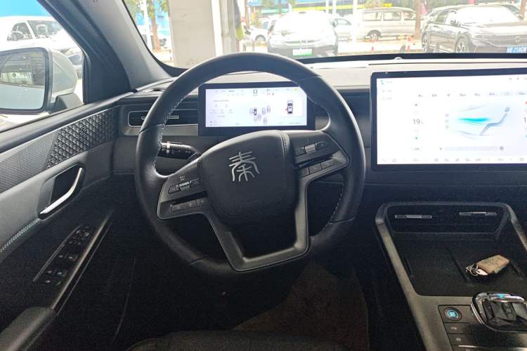 Used BYD Qin PLUS 2025 DM-i Smart Drive 120KM Superior Model