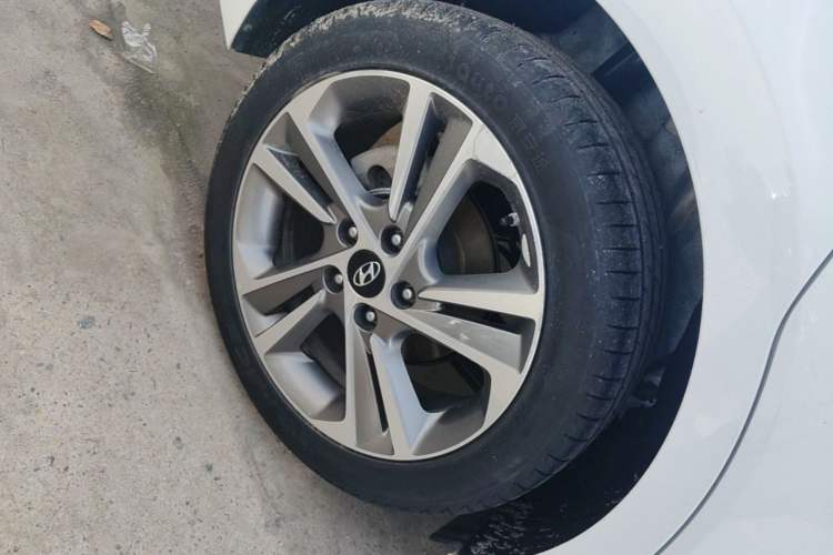 Used Hyundai Elantra (6th Generation / Lingdong) 2016 1.6L Automatic ZhiXuan – Elite Version