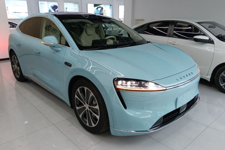 Used Hima Luxeed R7 2025 Range-Extended Version 251 km Max Front Right 45 Deg