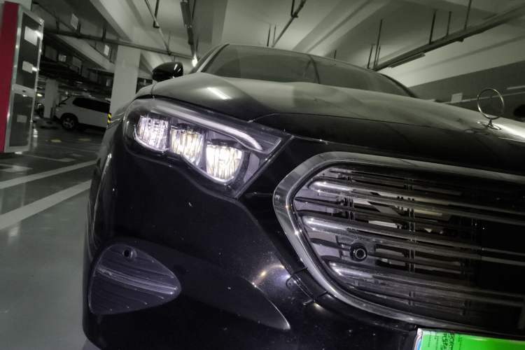 Used Mercedes-Benz E-Class 2025 E 300 L Luxury Model Right Front Headlight