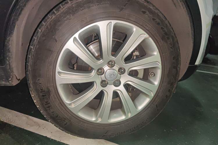 Used Land Rover Discovery Sport 2016 2.0T SE
