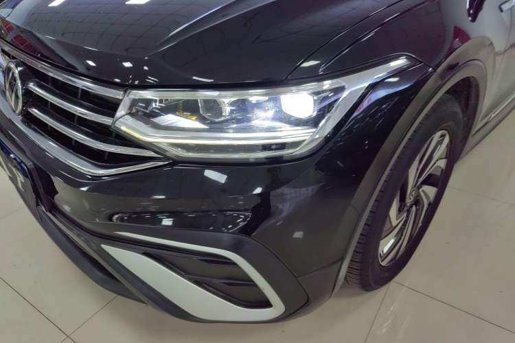 Used Volkswagen Tiguan L 2022 330TSI Automatic Two-Wheel Drive Smart Edition