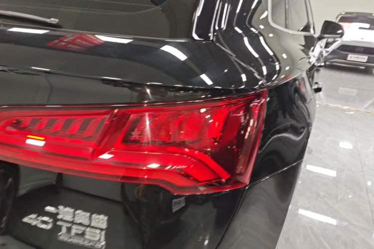 Used Audi Q5L 2018 40 TFSI Prestige Fashion Edition China VI
