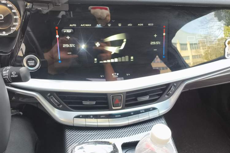 Used Geely Auto Emgrand GT 2021 1.8T National Style Edition Audio And AC Panel